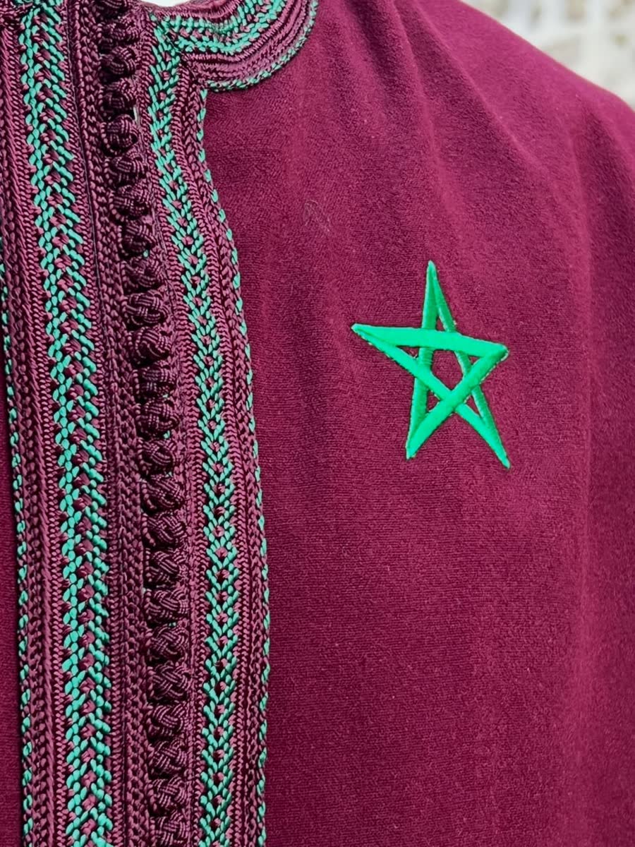 Green star and sfifa braiding detail